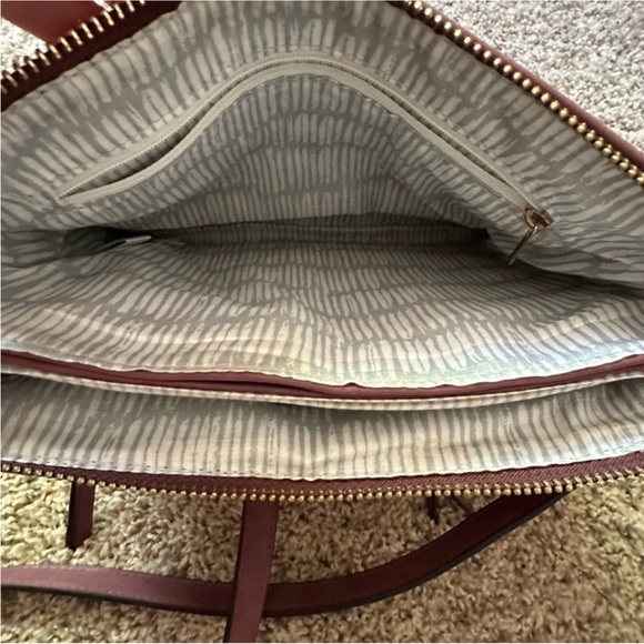 VR NYC Pink Crossbody Bag - Picture 6 of 7